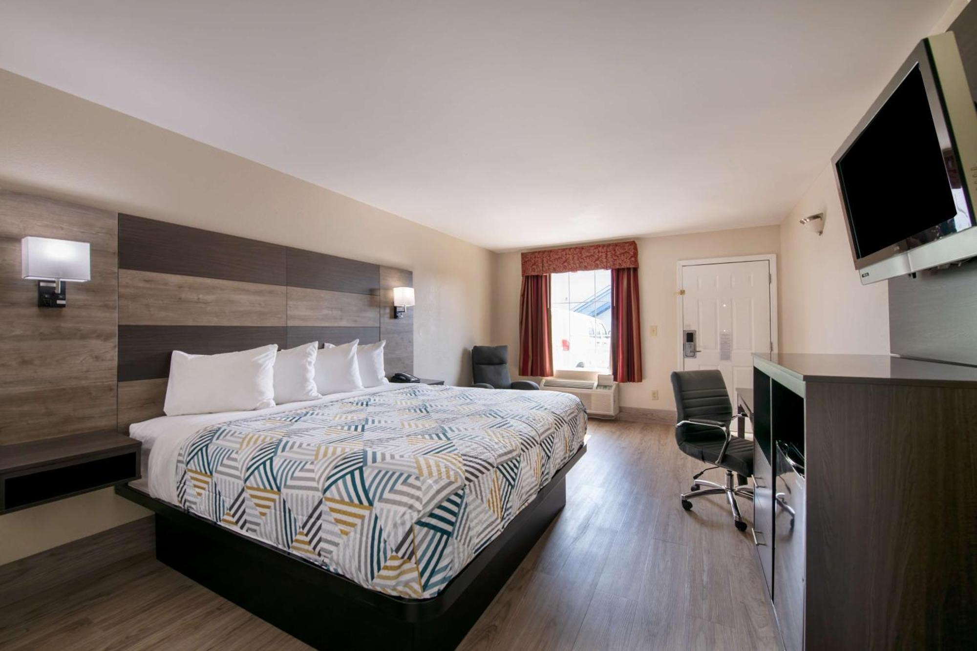 Hotel 6 Macon, Ga I 475