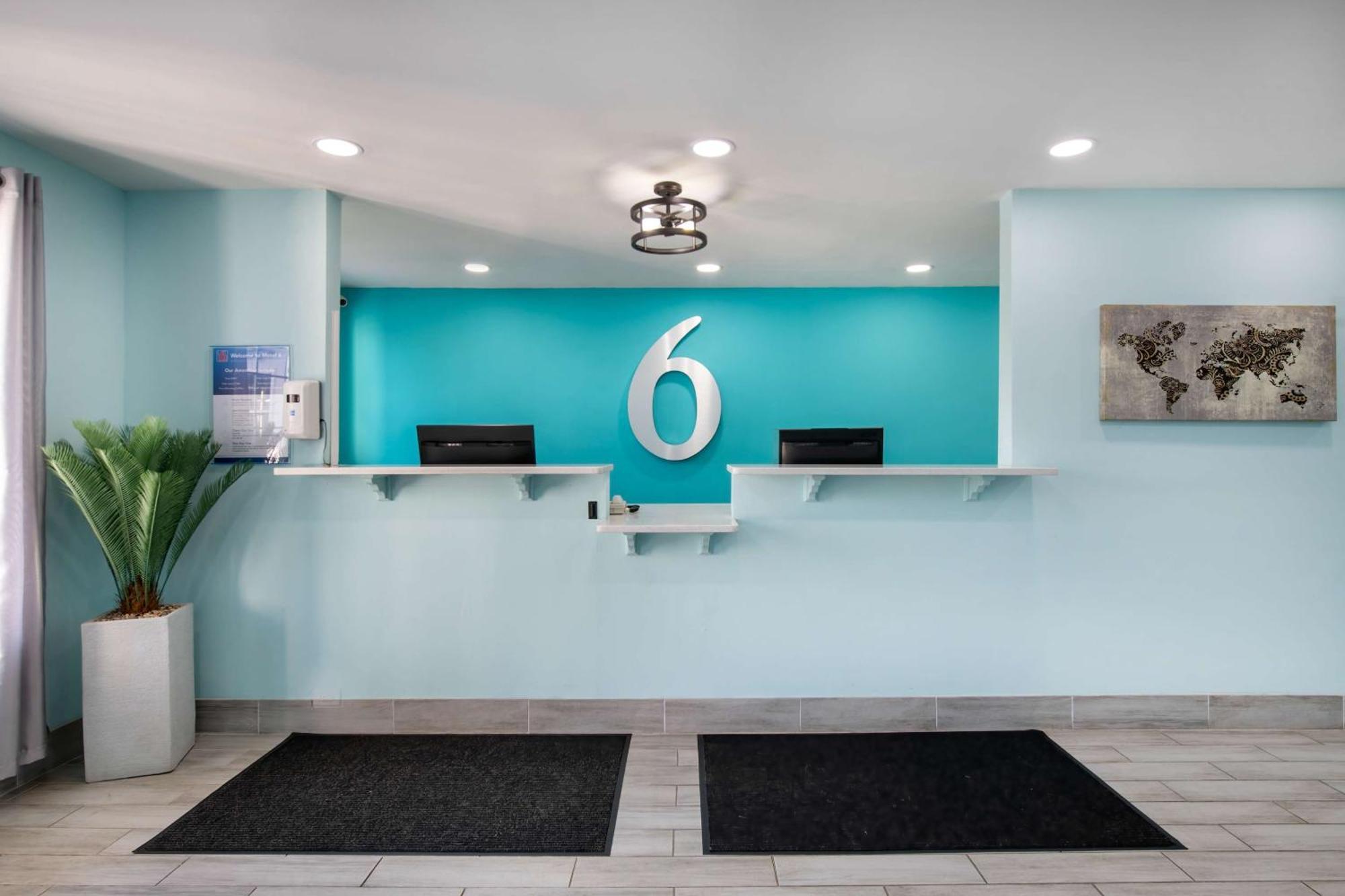 6 Macon, Ga I 475 Hotel